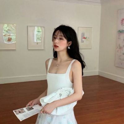 弥勒私人导游鲜花店之⼜绿